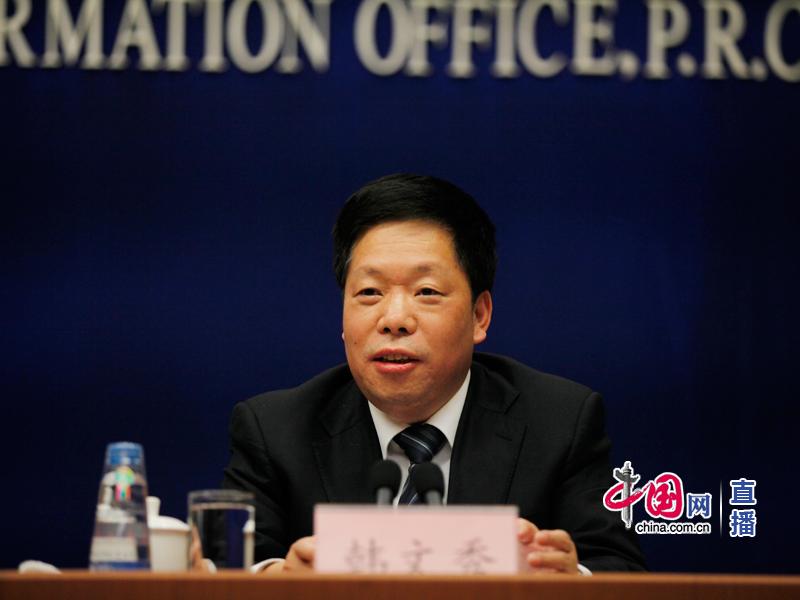 政府工作报告全文发布与韩文秀的解读