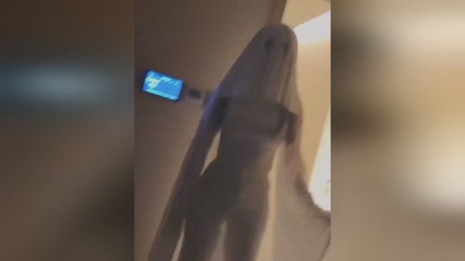 探秘采耳馆，擦边服务背后的故事