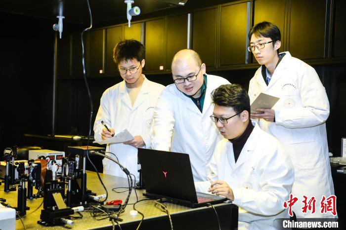 近2000名顶尖科学家联手发出SOS公开信，警示人类未来的危机与挑战
