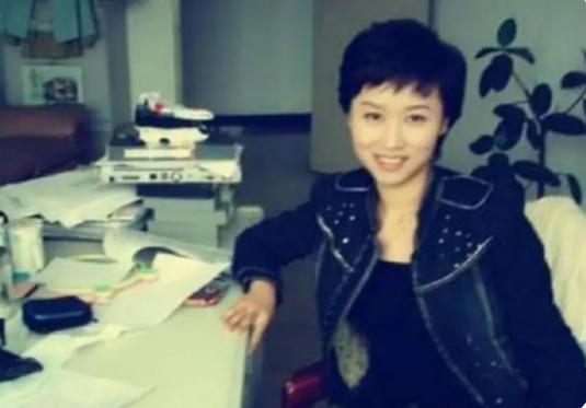 初探00后葬礼主持人，面对生死之际的深层恐惧