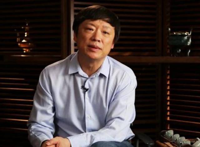 胡锡进，全世界不可能向美国跪下