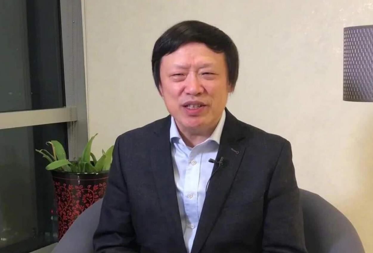 胡锡进，全世界不可能向美国跪下