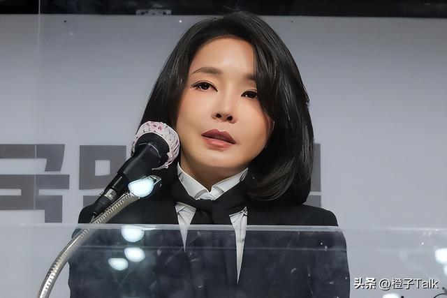 尹锡悦最新消息，揭秘他的影响力与未来动向