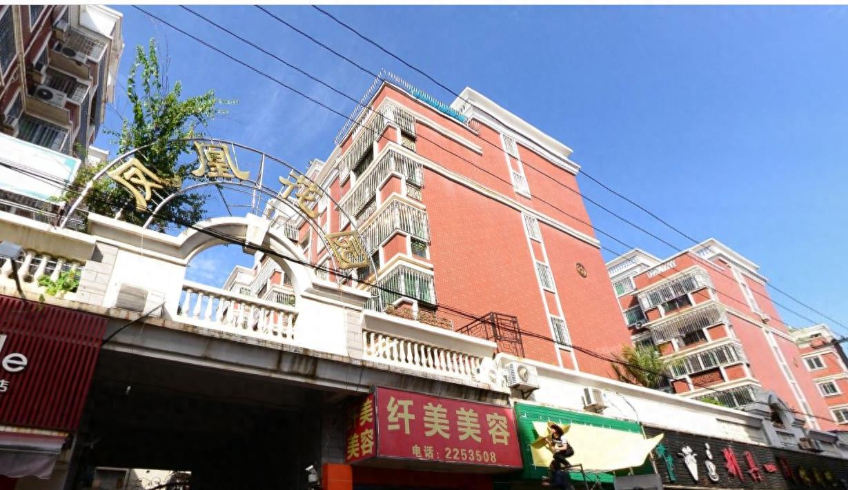 拍卖应收账款司法解释，解读与应用探讨