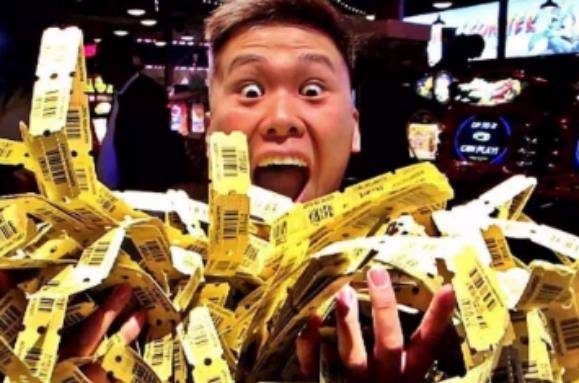 天降巨奖背后的温情故事，夫妻中奖3.6亿，决定让人动容