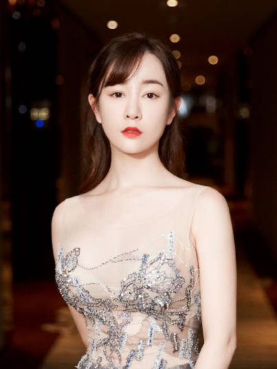 演员张檬临近生产，期待与祝福交织的美好时刻