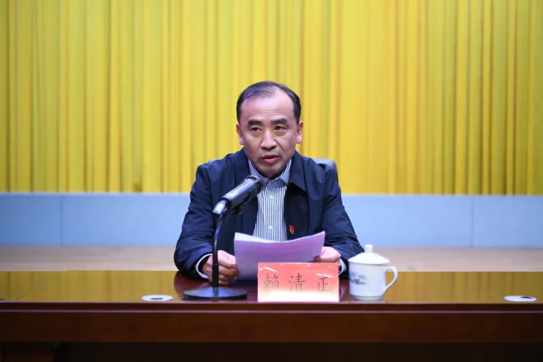 赖清正副厅，领导风范与时代担当