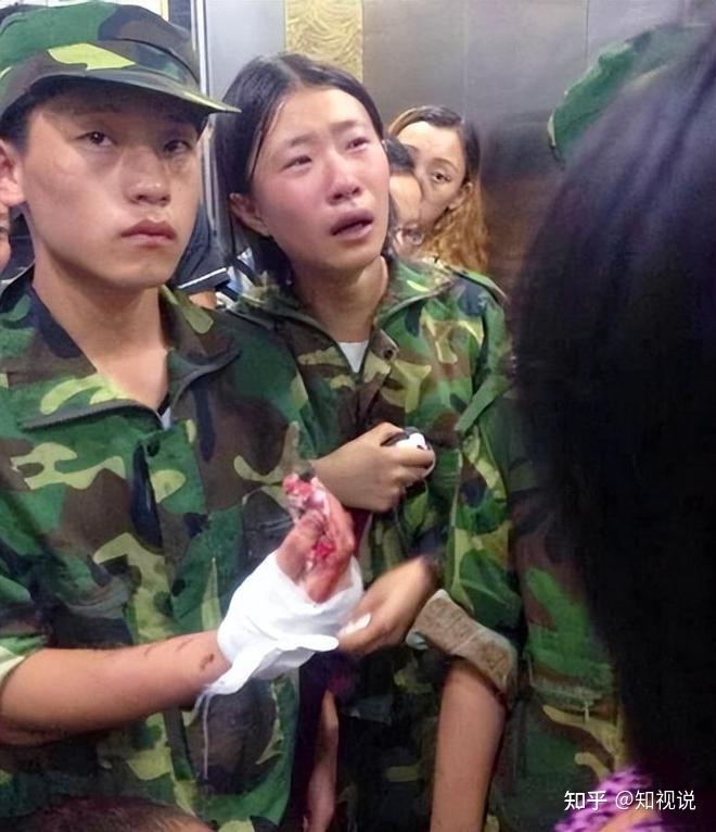 被七个教官殴打致聋的悲惨经历