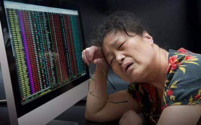 网传女子领低保炒股事件背后的真相，官方揭示精神分裂诊断