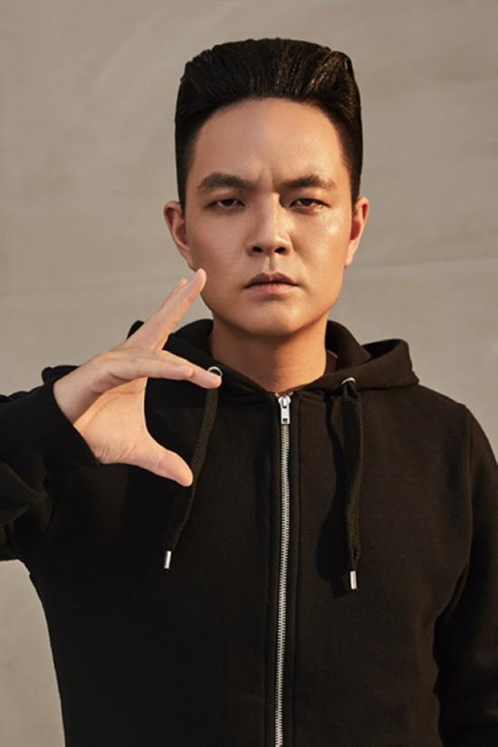 说唱歌手艾福杰尼官宣当爸，开启人生新篇章