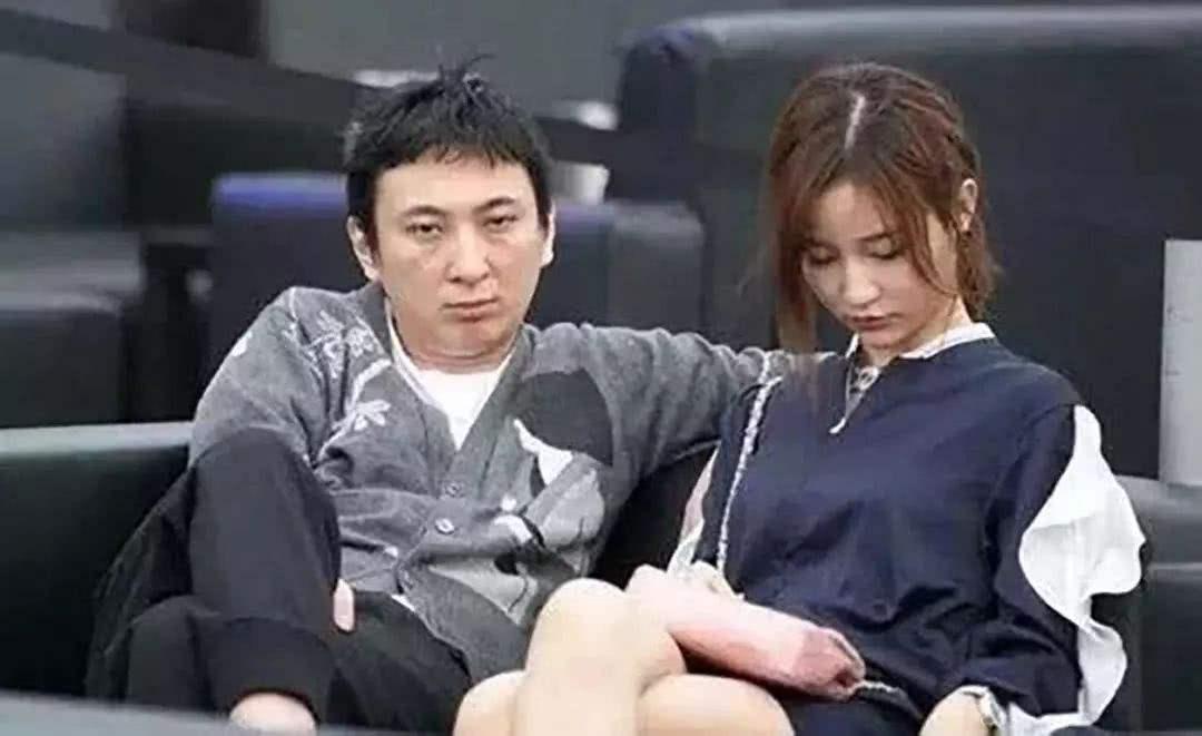 王健林已被冻结4.9亿股权，深度解读与影响分析