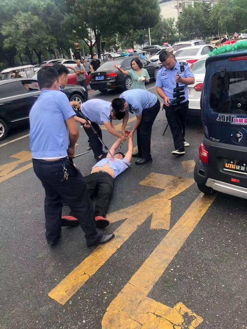 上海男子当街砍人事件深度解析