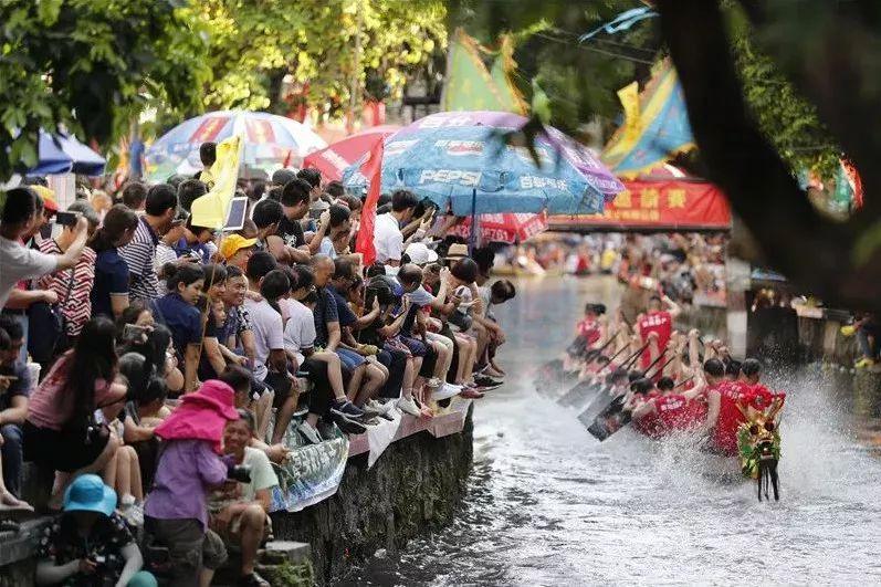 德国小伙勇闯佛山龙船飘移，跨界冒险之旅