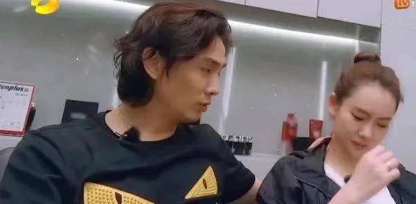 爸爸带娃患产后抑郁，挑战与应对