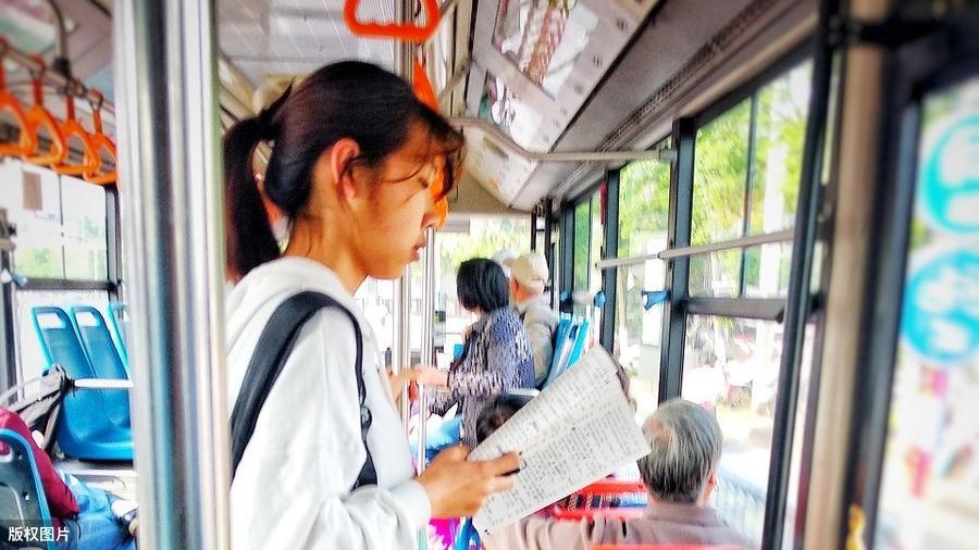 哈佛中国女学霸，跨越文化的学术璀璨