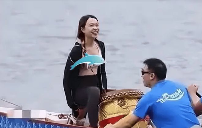 龙舟鼓手回应老婆被全村女性孤立，挑战与和解的历程