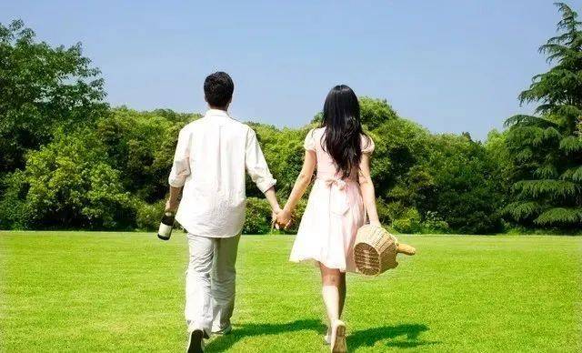 只同居不结婚的人叫什么？解读现代恋爱新模式