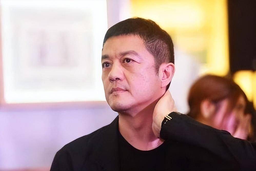 李亚鹏拟将花费上亿幼儿园无偿移交，重塑公益教育的新篇章