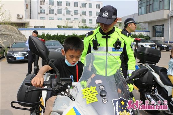 儿童节各地大屏的精神状态，活力四溢与希望无限