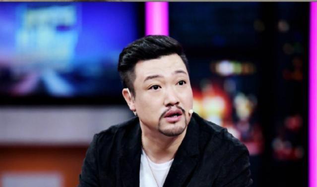 贾冰自曝曾45天减45斤，瘦身秘诀与坚持之力