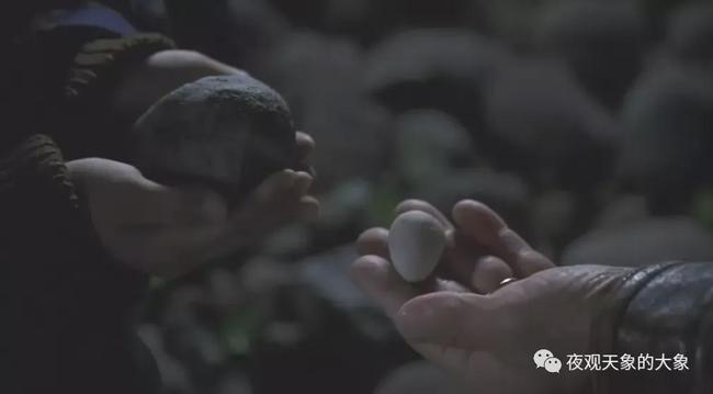 老人入殓时突然睁眼，生死间的神秘瞬间