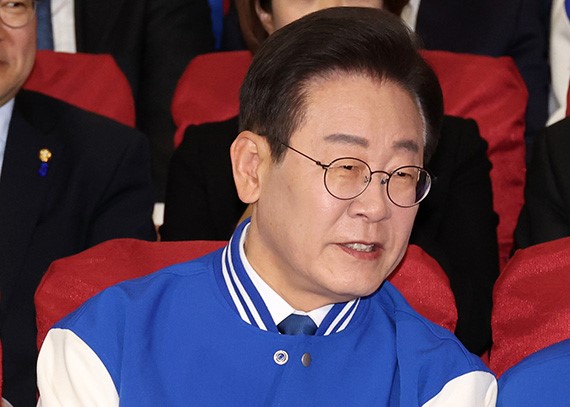 李在明几岁，探索一个网络热门话题背后的故事