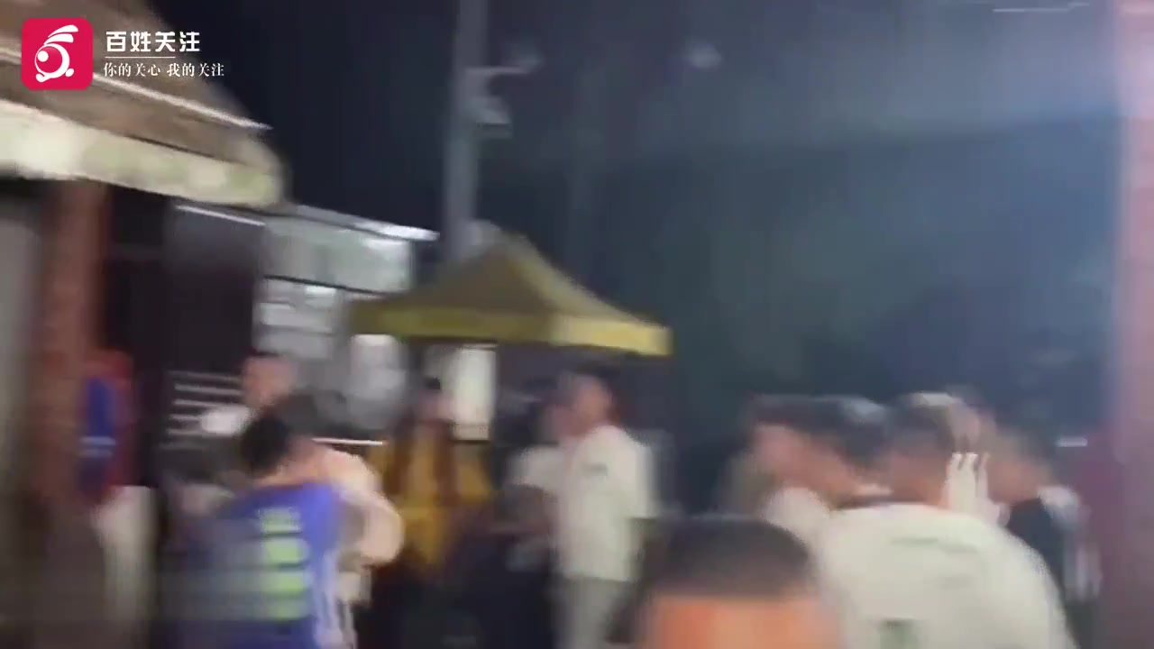 游客在饭店门口停车被打事件引发关注，当地回应