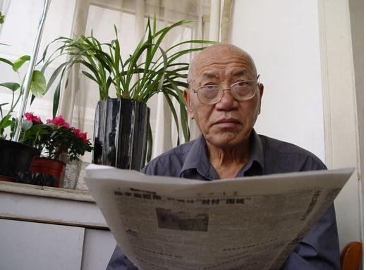 退休老教授的非凡人生