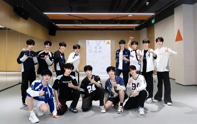 TF三代登陆少年团疑全员放弃高考事件深度解析