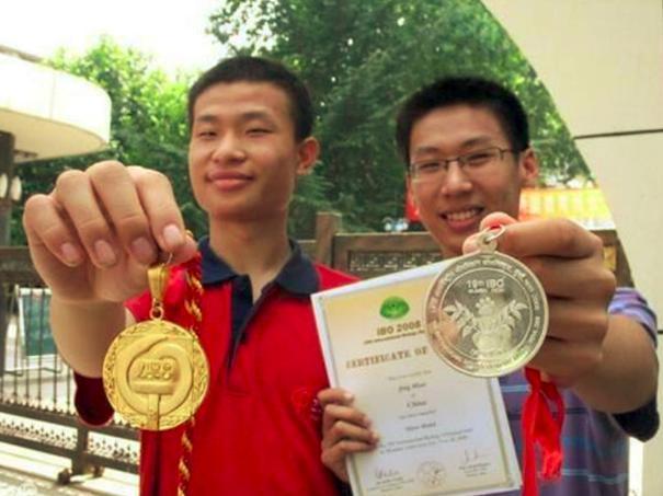 韦东奕婉拒采访，舆论的压力与自我坚守
