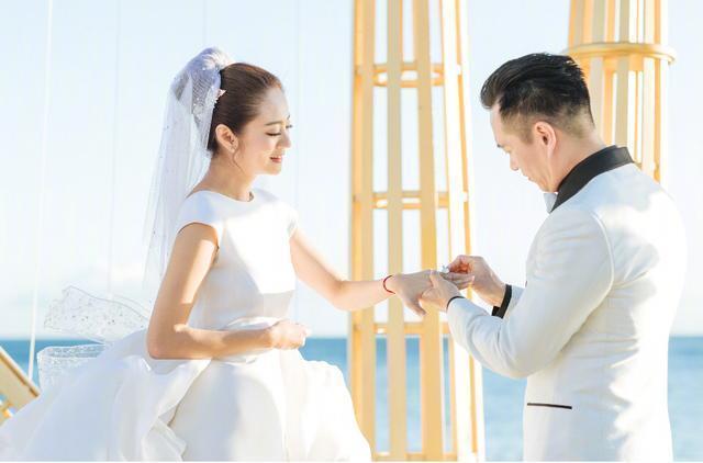 安以轩老公哪一年的，揭秘背后的故事