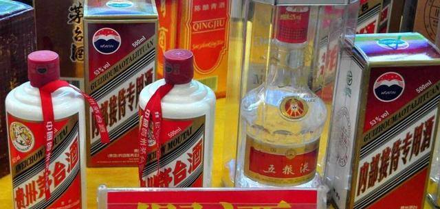 茅台跌了，回收商快亏掉一台奔驰
