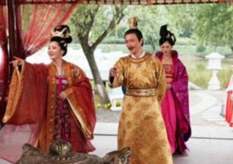 酒后推着车回家，一场关于理智与安全的挑战