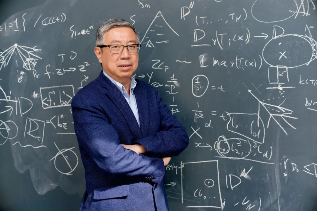 数学家王虹解决世纪难题视频，数学界的重大突破与启示