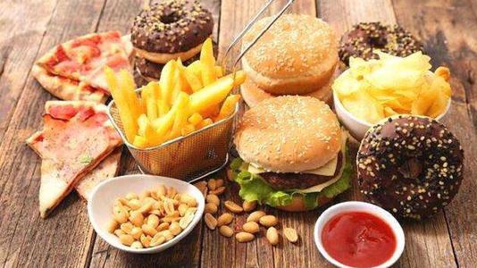 睡前饿了可以吃哪些食物大解析