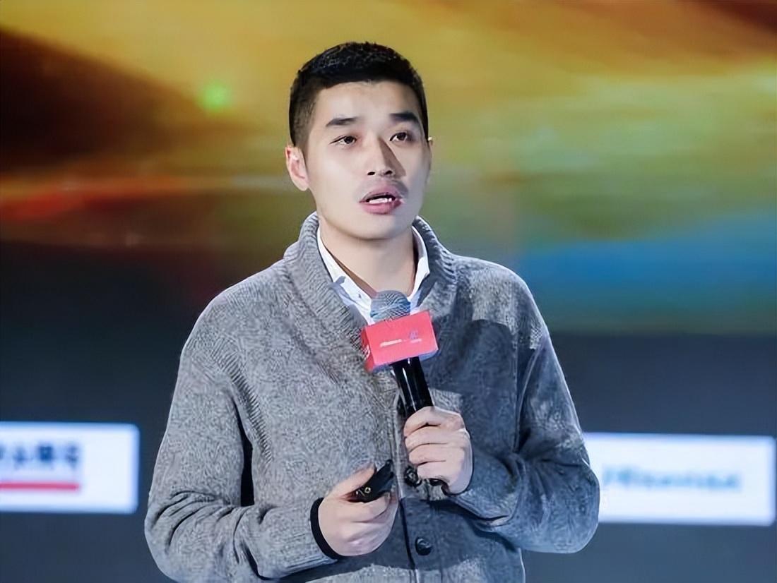 大厂高管13岁女儿开盒网友背后