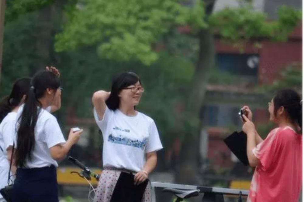 休假的原因，探寻现代人放松身心的多元途径