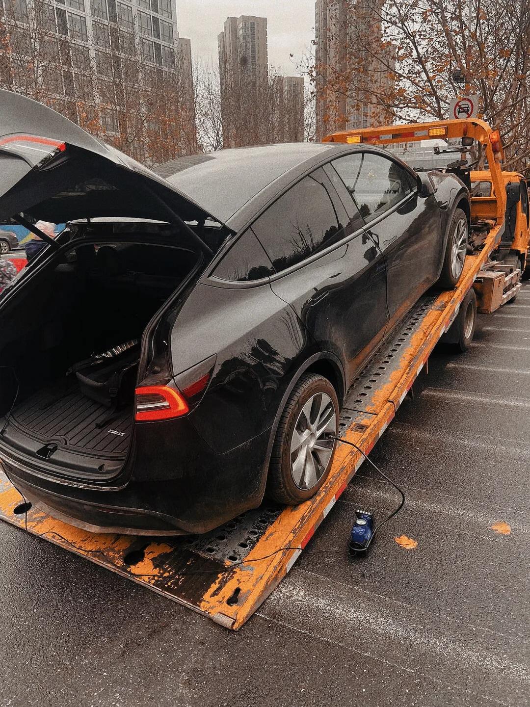 特斯拉换车，一场科技与未来的邂逅