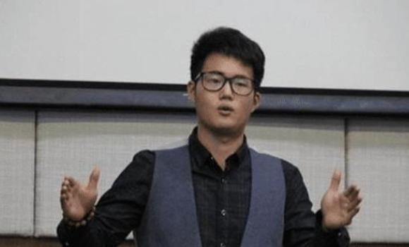 北大研究生毕业卖米粉，跨界追梦的热血青春