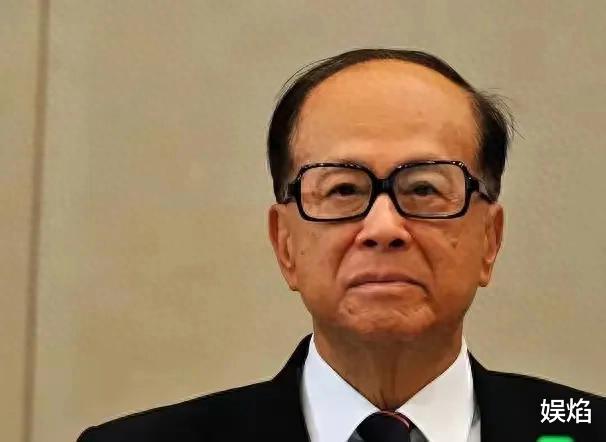 李嘉诚卖港口遭遇审查风波，背后的真相与启示