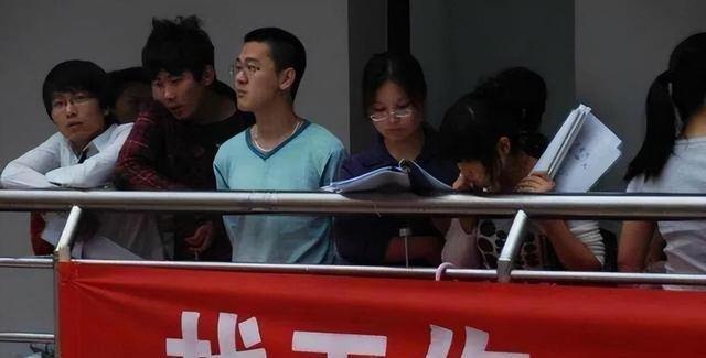 虚假宣传自动驾驶，法律风险与后果